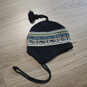 Peruvian-style chullo hat for young people, one size fits all, 100% wool.